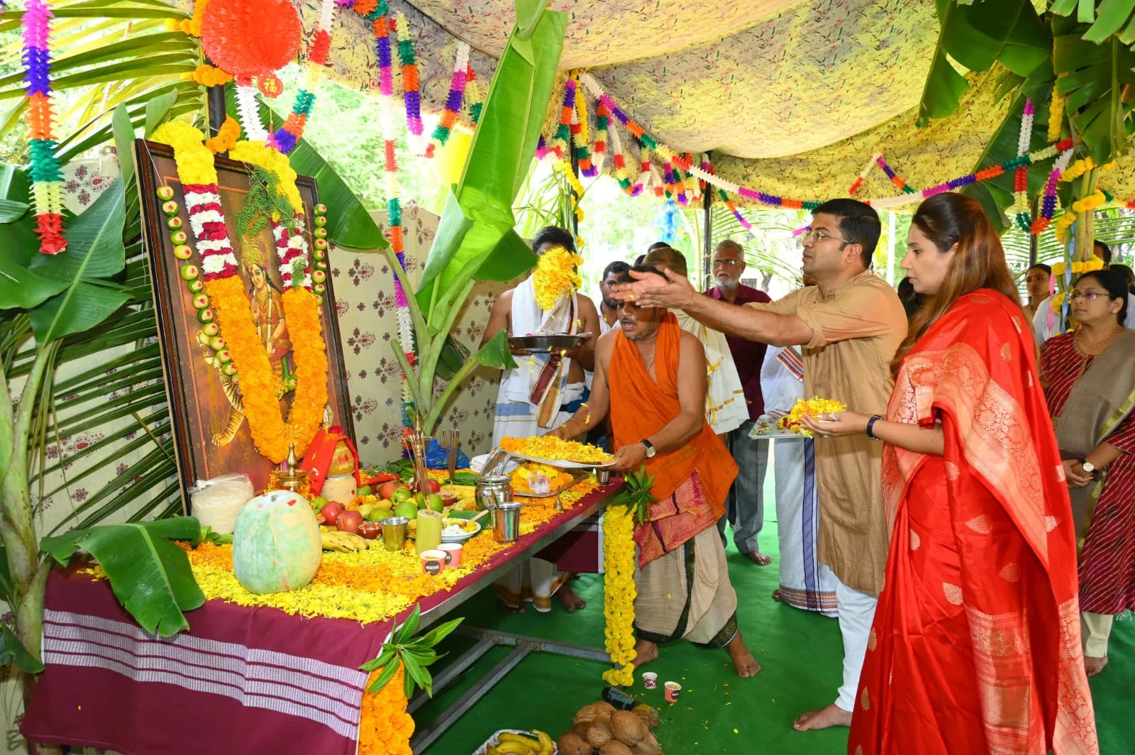 కర్నూలు పోలీసు హెడ్‌క్వార్టర్స్‌లో ఆయుధ పూజ